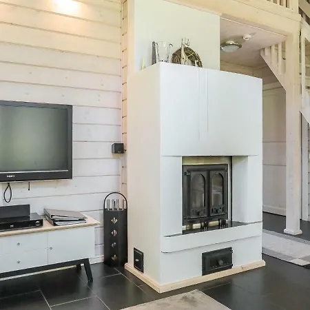 Holiday home Holiday Aihki B By Interhome *